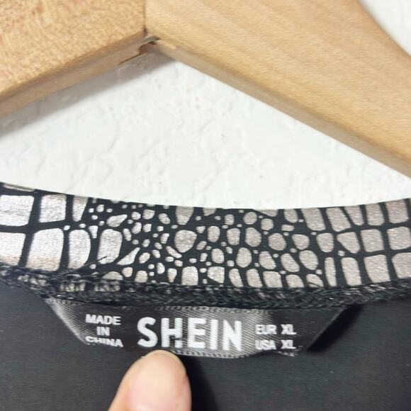 SHEIN METALLIC BLACK CROCODILE EMBOSSED SHORT SLEEVE BODYSUIT WOMEN XL NO TAGS - Picture 3 of 7